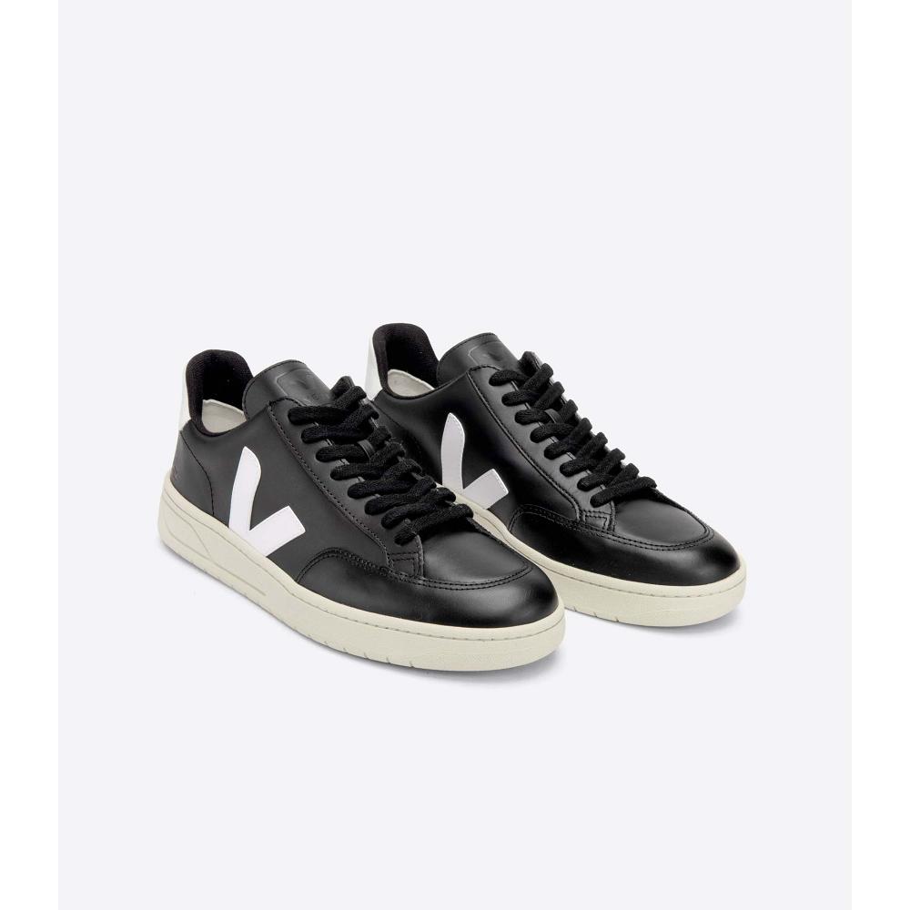 Women's Veja V-12 LEATHER Sneakers Black/White | SG 666VRW